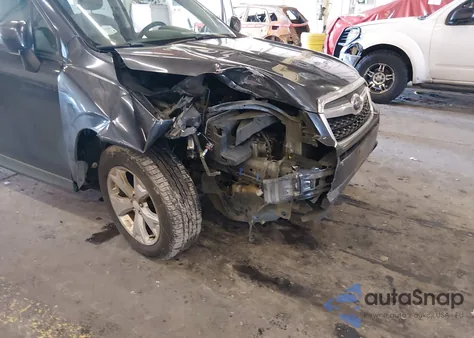 2014 Subaru Forester 2.5I Premium z USA, uszkodzony, nr VIN JF2SJAEC4EH496350